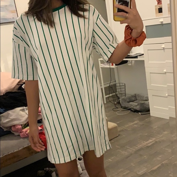 Forever 21 T-shirt dress - Picture 1 of 3